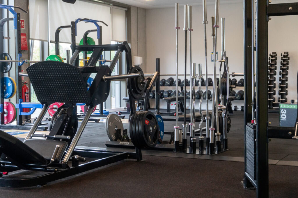 SRFC Women’s Facility at TU Dublin Tallaght Campus gym equipment and weights.